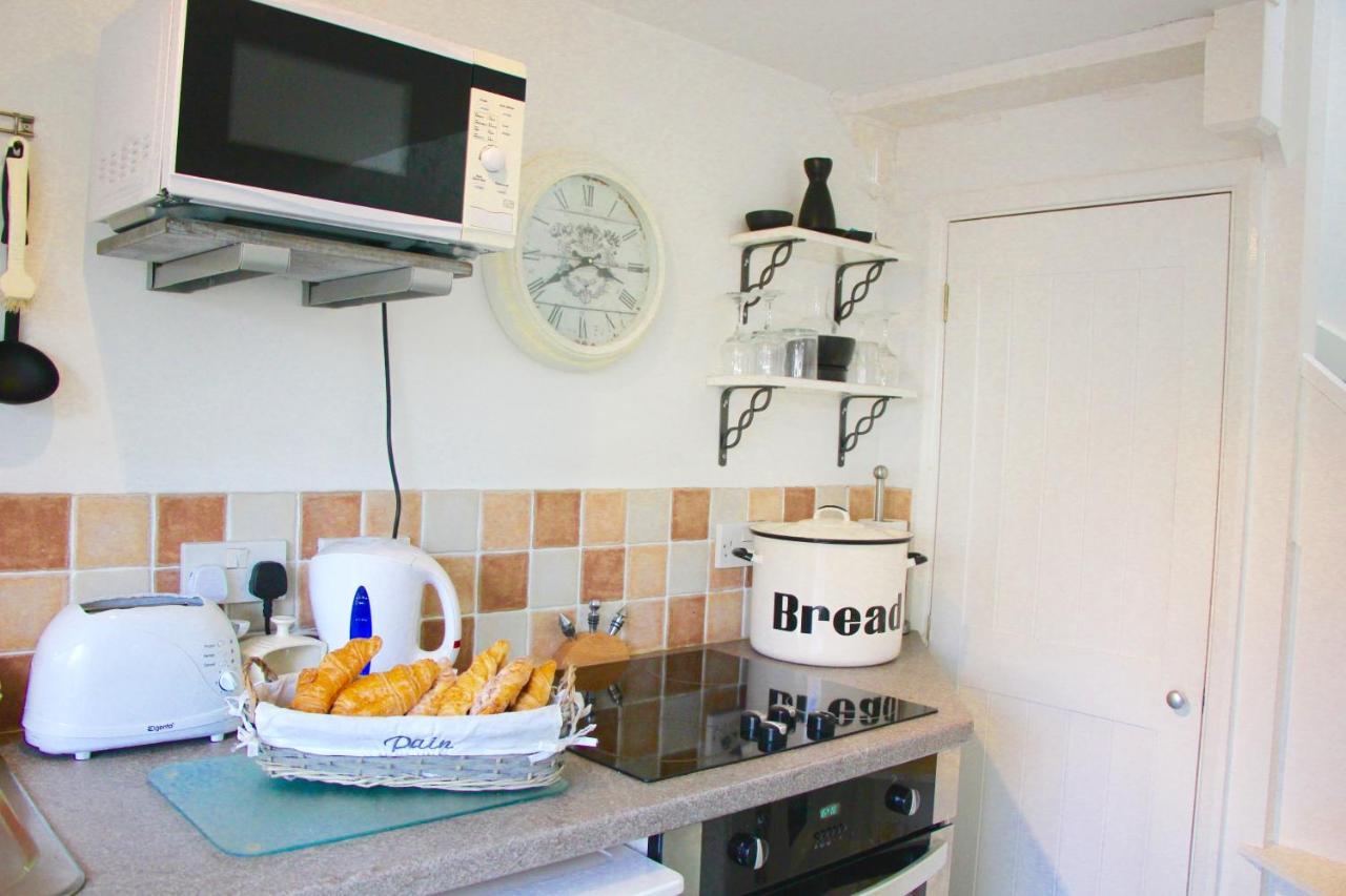 Romantic Flint Cottage On The Suffolk Coast ساكسموندهام المظهر الخارجي الصورة