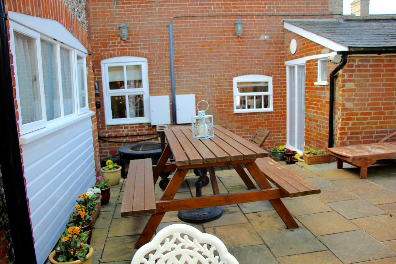 Romantic Flint Cottage On The Suffolk Coast ساكسموندهام المظهر الخارجي الصورة