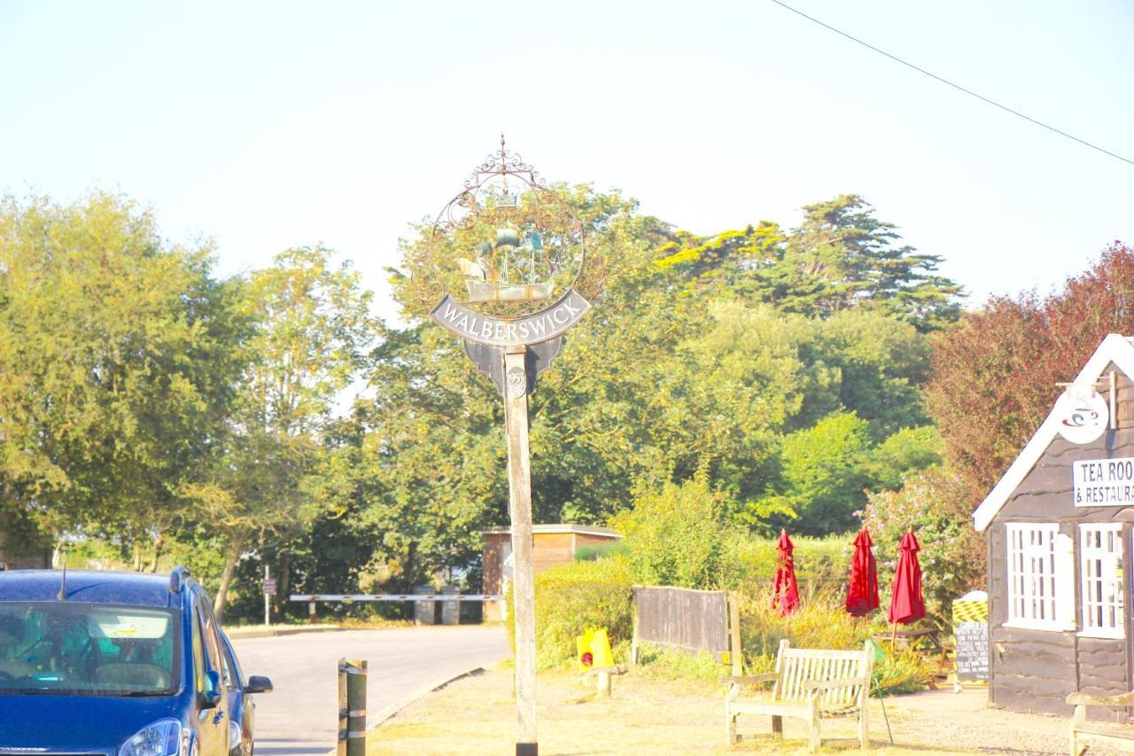 Romantic Flint Cottage On The Suffolk Coast ساكسموندهام المظهر الخارجي الصورة