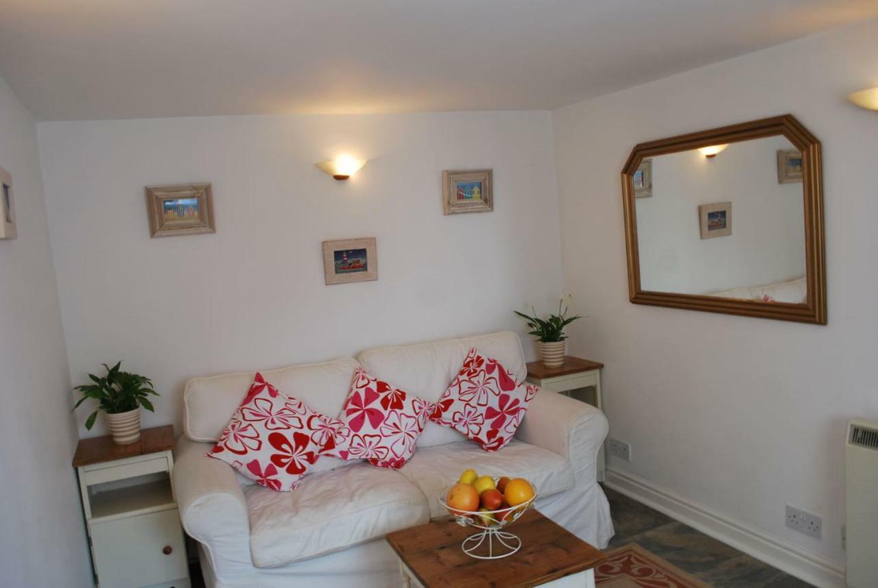 Romantic Flint Cottage On The Suffolk Coast ساكسموندهام المظهر الخارجي الصورة